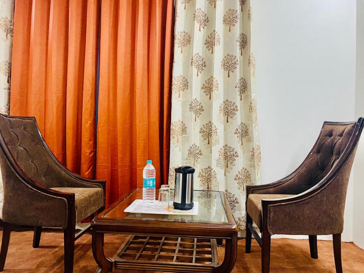 Royal Green Mashobra - Mountain And Valley View Rooms シムラー エクステリア 写真