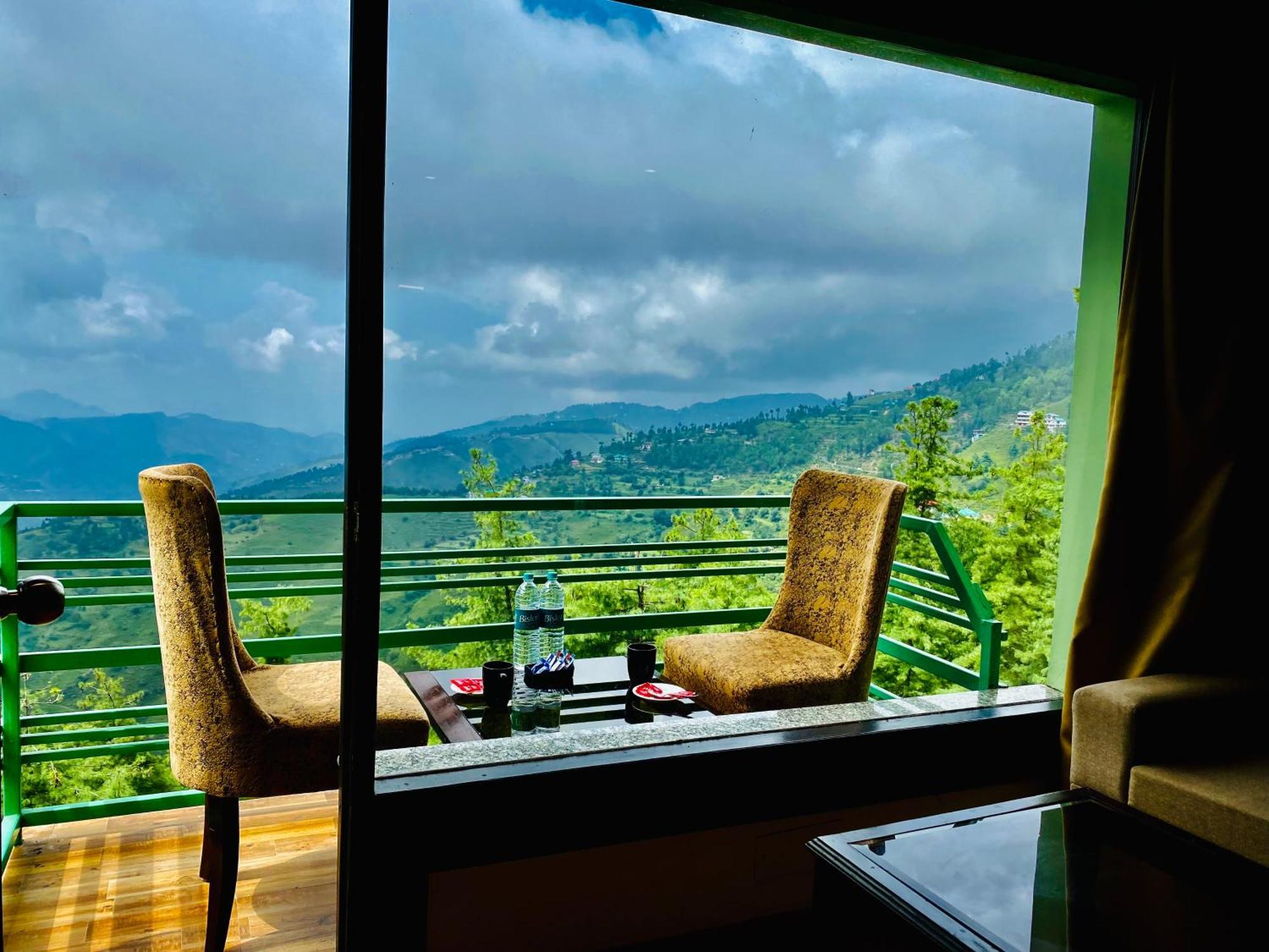 Royal Green Mashobra - Mountain And Valley View Rooms シムラー エクステリア 写真